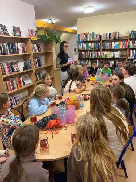 Noc Bibliotek w Ugoszczy – magiczna noc pełna atrakcji dla dzieci