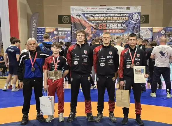 Zapaśnicy z Miastka z medalami Międzynarodowych Mistrzostw Polski Kadetów