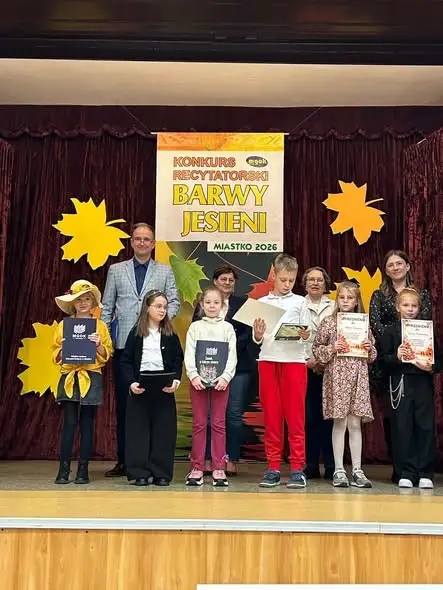 Sukces uczniów z SP2 Miastko w konkursie recytatorskim „Barwy Jesieni”