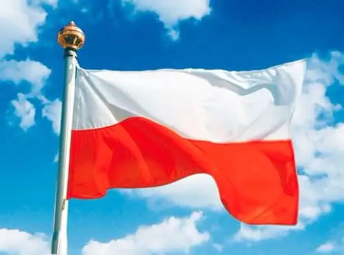 Gmina Lipnica rozdaje flagi przed Świętem Niepodległości