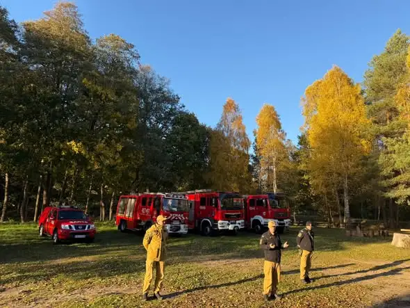 Manewry pożarnicze „ZAPOTRZEBOWANIE” w Trzcinie – ćwiczenia jednostek OSP i JRG